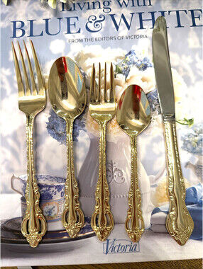 Wallace Golden Countess Gold Flatware Service for 12 - 60 Piece Mint